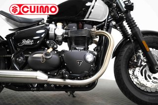 TRIUMPH BONNEVILLE BOBBER