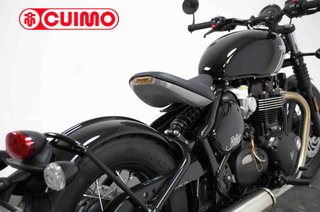 TRIUMPH BONNEVILLE BOBBER