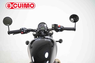 TRIUMPH BONNEVILLE BOBBER