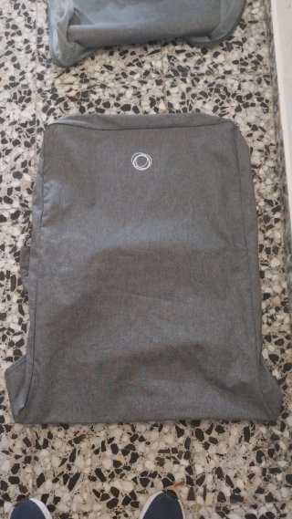 Cuna de viaje plegable gris