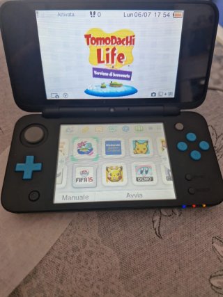 New Nintendo 2DS XL Super Mario 3D Land