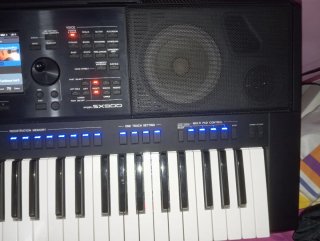 Teclado Yamaha PSR SX900 Profesional Arranger