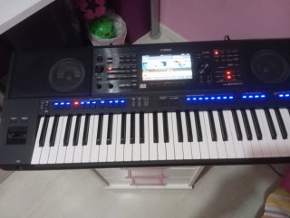 Teclado Yamaha PSR SX900 Profesional Arranger