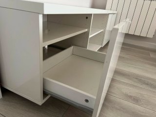 Mueble TV IKEA BYÅS blanco – Como nuevo