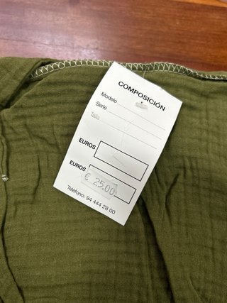Mono corto verde caqui sin estrenar