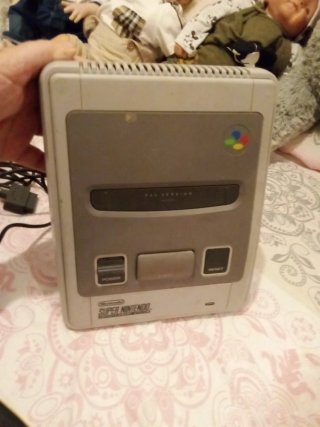 Super Nintendo Entertainment System (SNES)