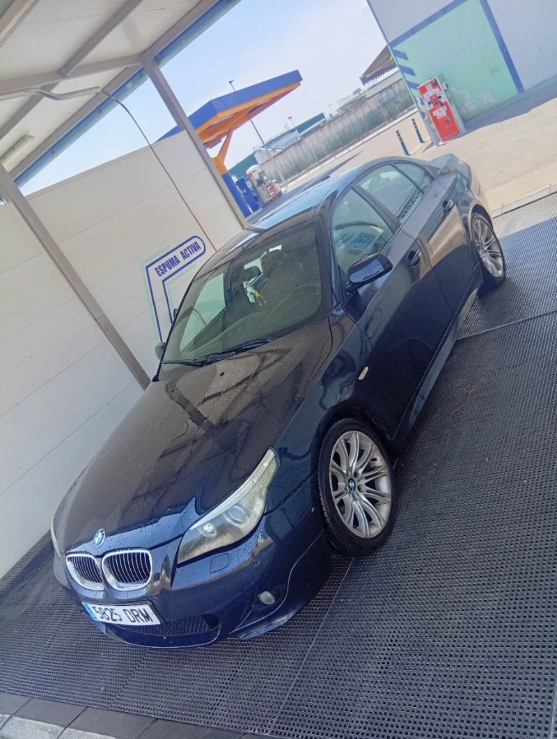BMW Serie 5 2006 - foto 1