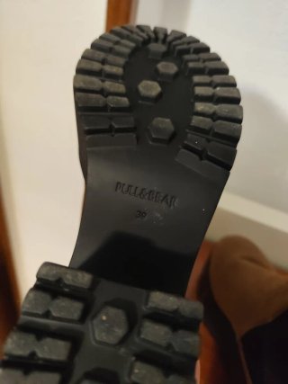 Botines de plataforma marrones y negros
