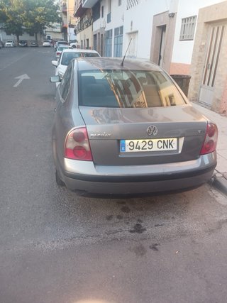 Volkswagen Passat 2003