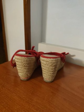 Sandalias Rojas con Lazo
