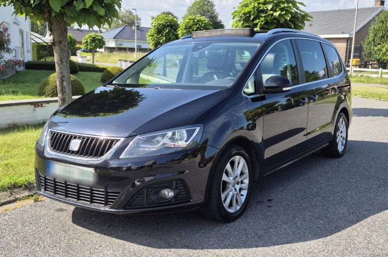 SEAT Alhambra 2.0 TDI CR Ecomotive Style DSG 2011