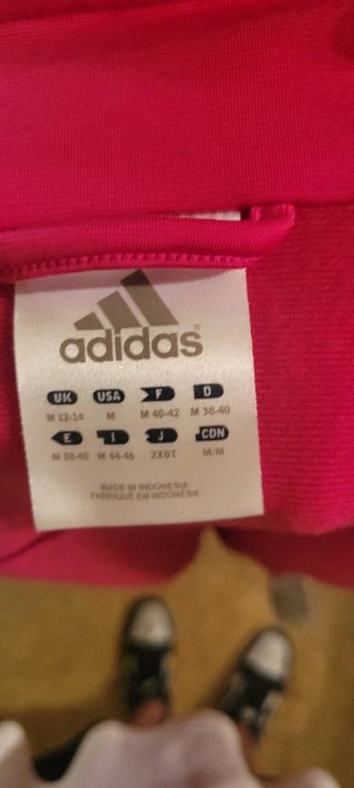 Conjunto Chandal Adidas Negro y Dorado