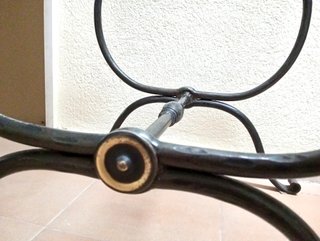 Mesa  hierro forjado y cristal