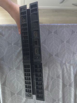 Consola PS4 (PlayStation 4) Negra Modelo Fat 500gb