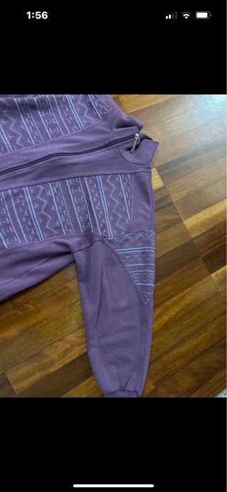 Felpa viola vintage con zip e fantasia