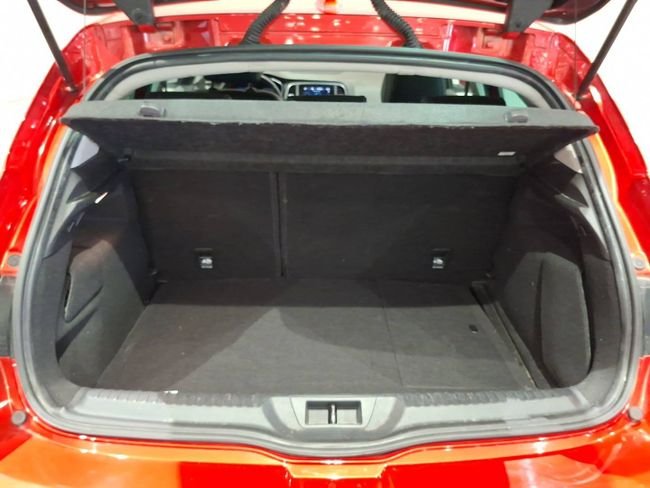 Renault Mégane 2022, foto 11