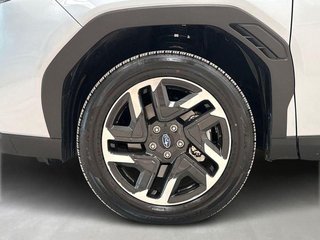 SUBARU Forester 2.0i Hybrid Field