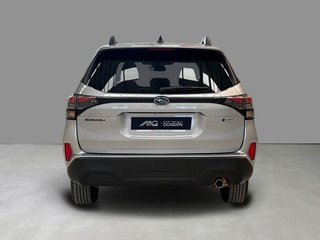 SUBARU Forester 2.0i Hybrid Field