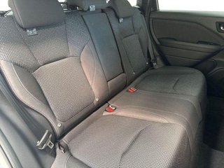 SUBARU Forester 2.0i Hybrid Field