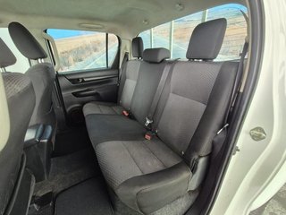 TOYOTA HILUX 2.4 D-4D 150 CV 5 PLAZAS DOBLE CABINA