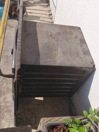 Cocina Económica de Leña Negra y Dorada