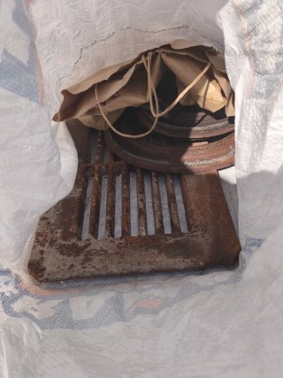 Cocina Económica de Leña Negra y Dorada