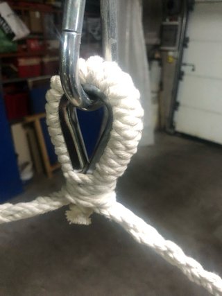 Amaca da soffitto in tessuto e legno