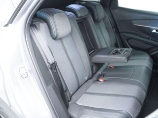 Peugeot 3008 Plug-in Hybrid 225 e-EAT8 Allure Pack