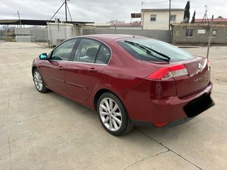 se cambia o vende Renault Laguna 2008