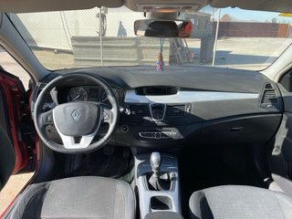 se cambia o vende Renault Laguna 2008