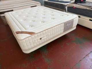 Colchón Sonpura Royal 150x190 + Base Beige