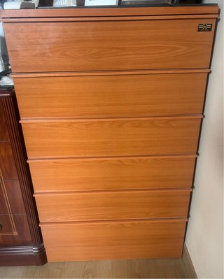 Cómoda de madera con 6 cajones