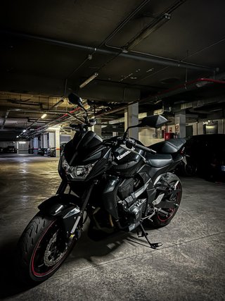 Kawasaki Z750 Negra