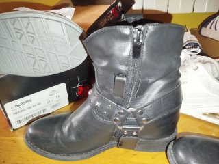 Botines negros con tachuelas Talla 37
