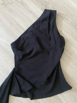 Top Asimétrico Lazada