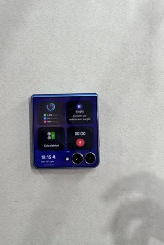 Samsung Galaxy Z Flip 7 Blu