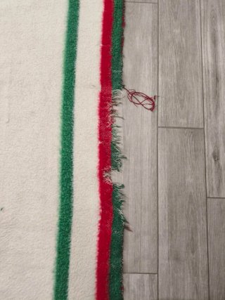 Manta vintage con rayas verdes y rojas