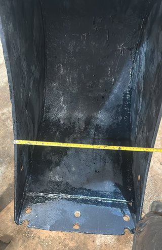 Cazo Excavadora Negro