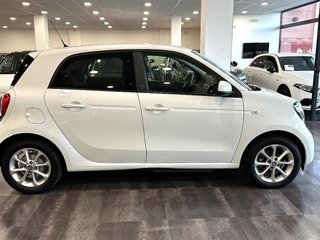 SMART forfour 60kW81CV EQ