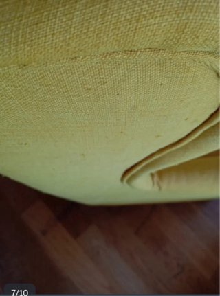 Comodo poltrona orecchia gialla Ikea strandmon