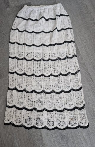 Falda Crochet Blanca y Negra