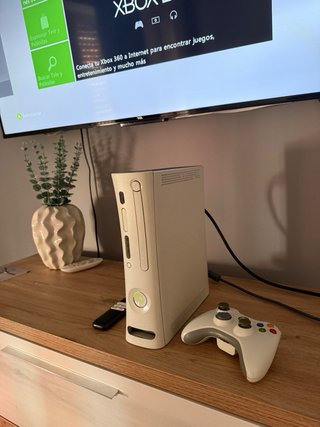 Xbox 360 Blanca + 2 Mandos (Lector No Funciona)