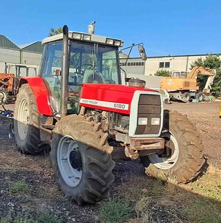 Tractor Massey Ferguson 6180.