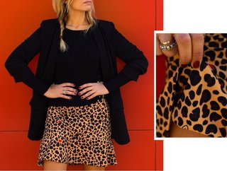Falda leopardo con corazones rojos