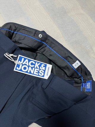 Traje Jack & Jons junior. Talla 164 (14 años)