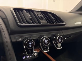 Audi R8 Spyder 5.2 FSI V10 540cv RWD