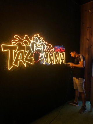 RÓTULOS EN NEÓN PERSONALIZADOS