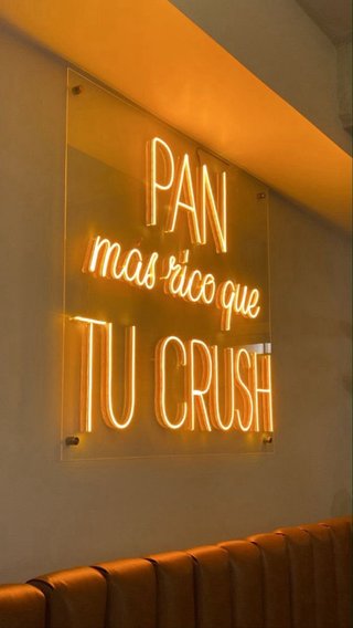 RÓTULOS EN NEÓN PERSONALIZADOS