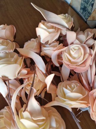 Lote de flores artificiales decorativas