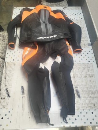 Mono de moto 2 piezas SPYKE